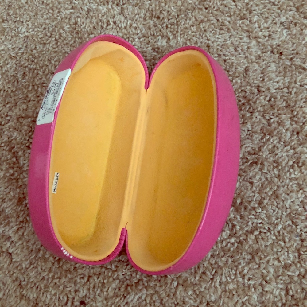 Sunglasses holder pink